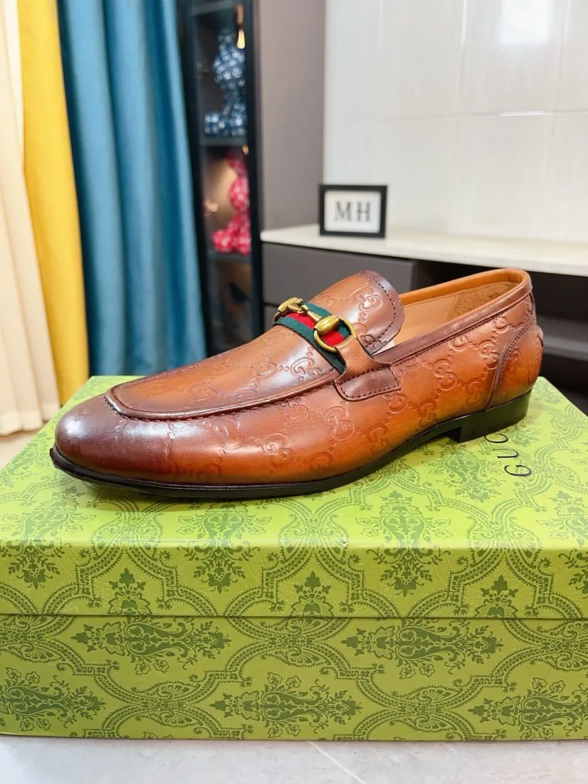 Men's shoes 💰500🌹🌹【GUCCI】The most popular classic Gucci leather shoes. Synchronized with the official website, the upper is made of Italian first-layer cowhide ➕cowhide lining, with unique brand and unique craftsmanship. Highlighting the hot style of the new year. Stop hesitating, stop wandering, get it now. Number: 38--44